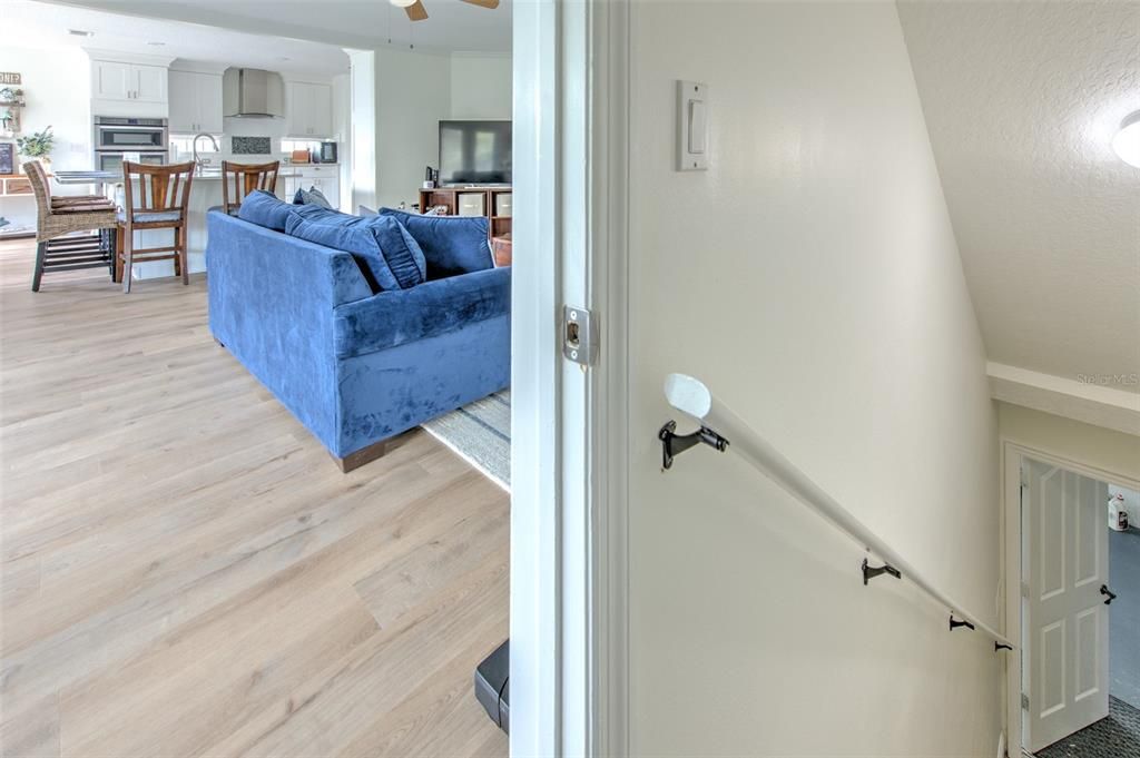 待售: $600,000 (3 贝兹, 2 浴室, 1998 平方英尺)