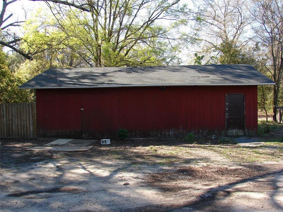 Active With Contract: $222,000 (4.24 acres)