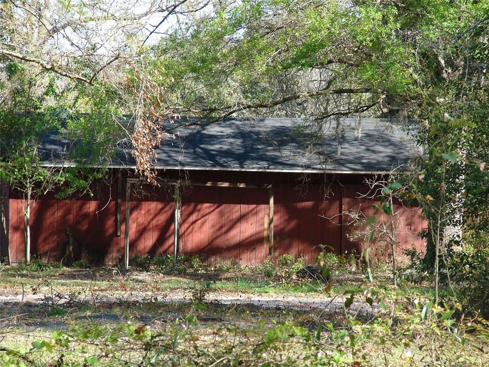 Active With Contract: $222,000 (4.24 acres)