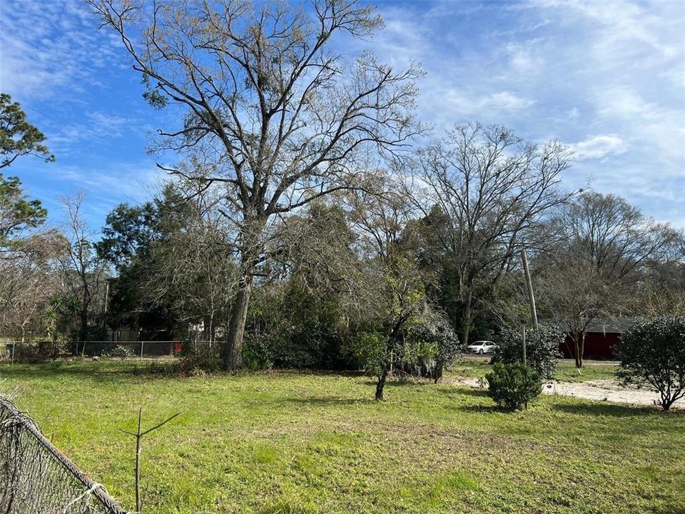 Active With Contract: $222,000 (4.24 acres)