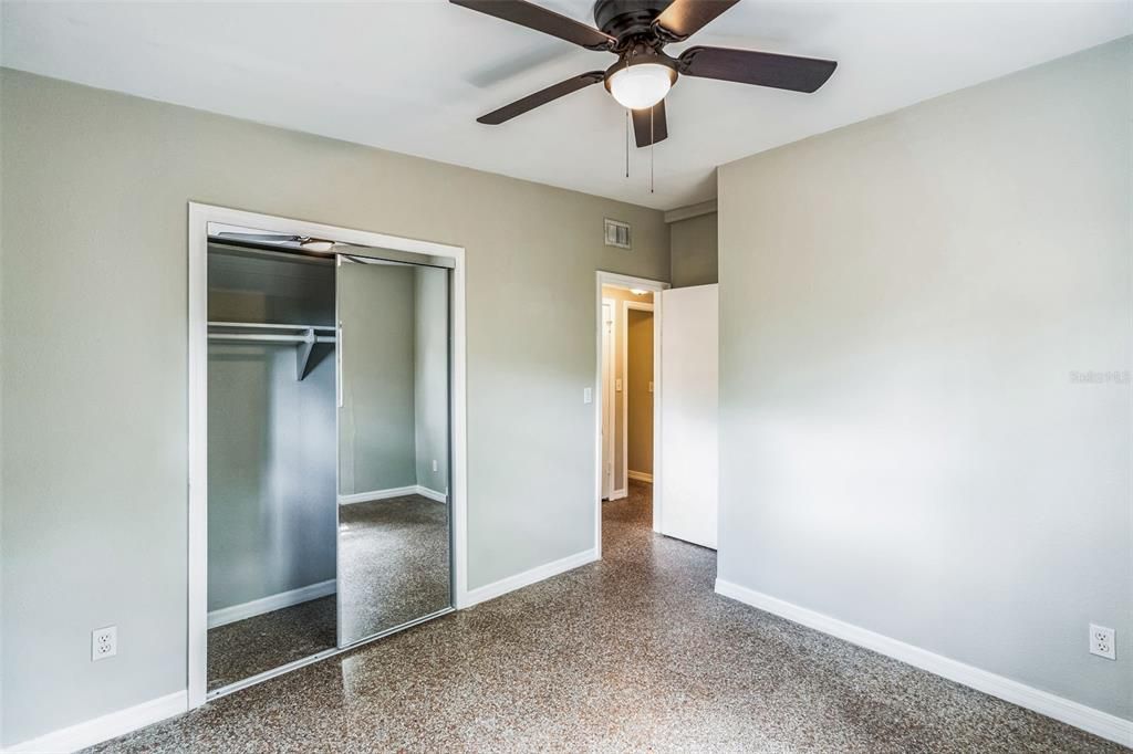 Active With Contract: $289,900 (3 beds, 1 baths, 1334 Square Feet)