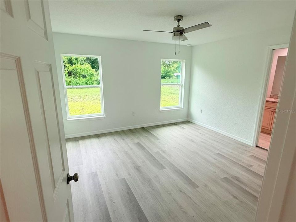 Active With Contract: $240,000 (3 beds, 2 baths, 1349 Square Feet)