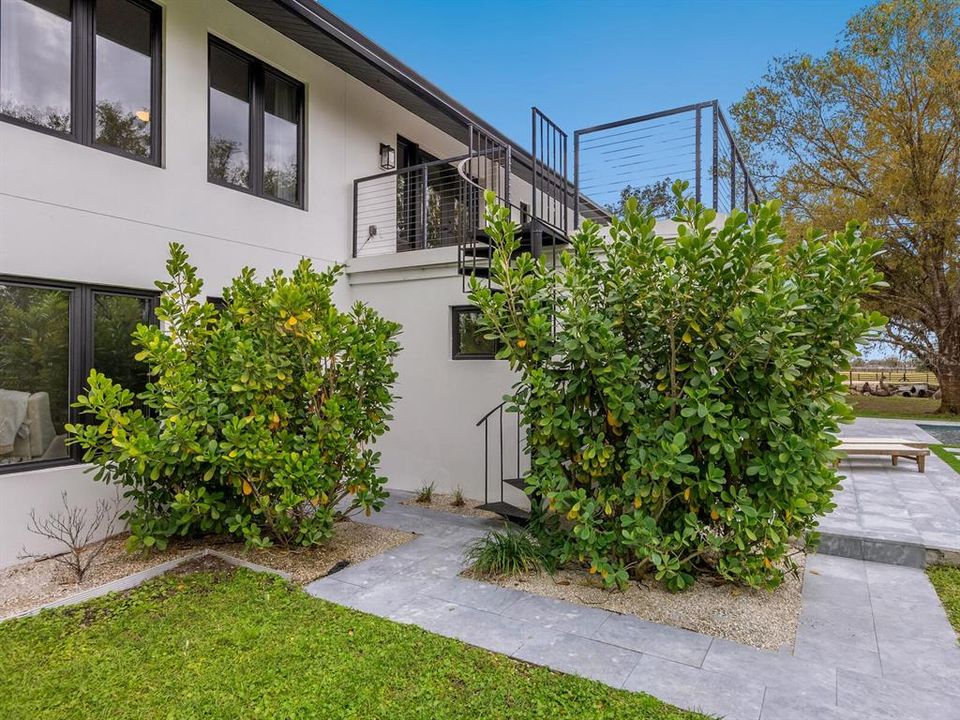 En Venta: $1,675,000 (3 camas, 3 baños, 3081 Pies cuadrados)