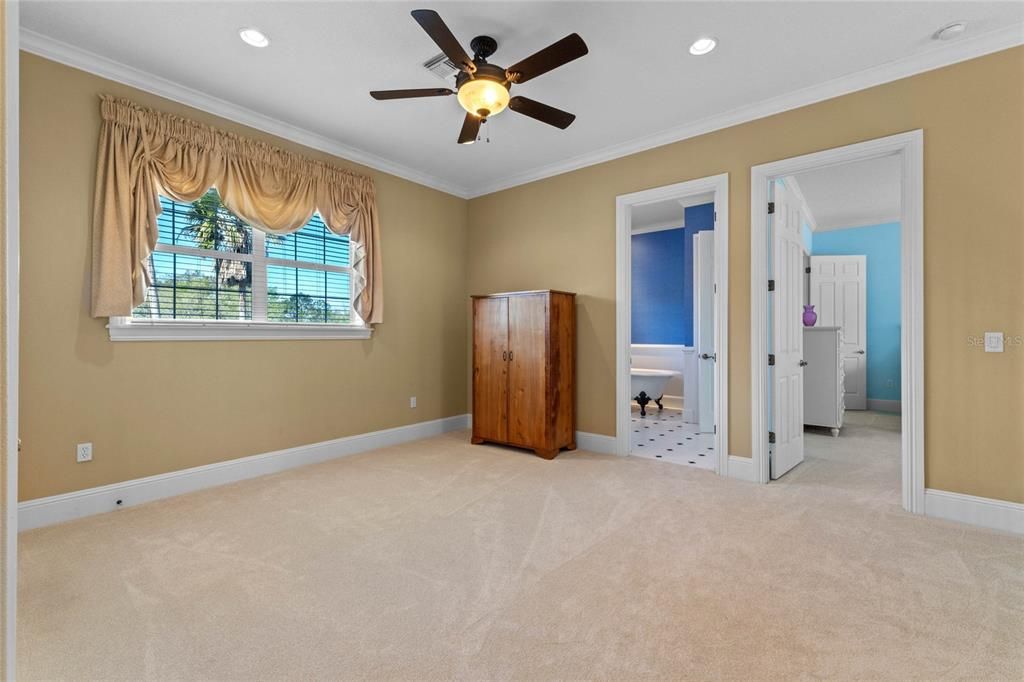 Active With Contract: $1,899,000 (4 beds, 3 baths, 4404 Square Feet)