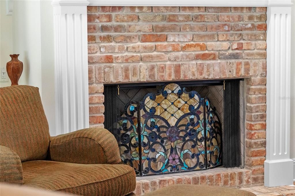 Active With Contract: $1,899,000 (4 beds, 3 baths, 4404 Square Feet)