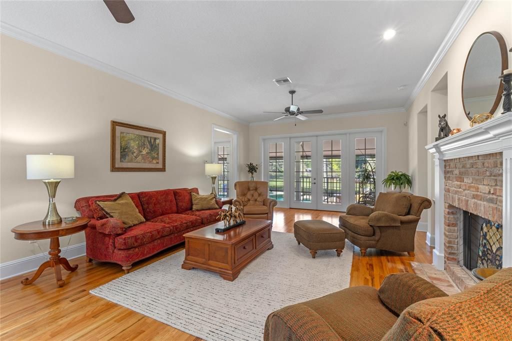 Active With Contract: $1,899,000 (4 beds, 3 baths, 4404 Square Feet)