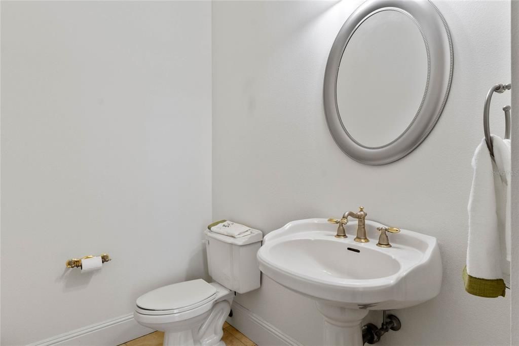 Active With Contract: $1,899,000 (4 beds, 3 baths, 4404 Square Feet)