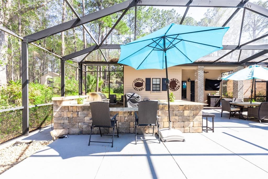 合同活跃: $824,900 (5 贝兹, 4 浴室, 3629 平方英尺)