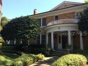 最近售出: $2,900,000 (5 贝兹, 5 浴室, 3437 平方英尺)