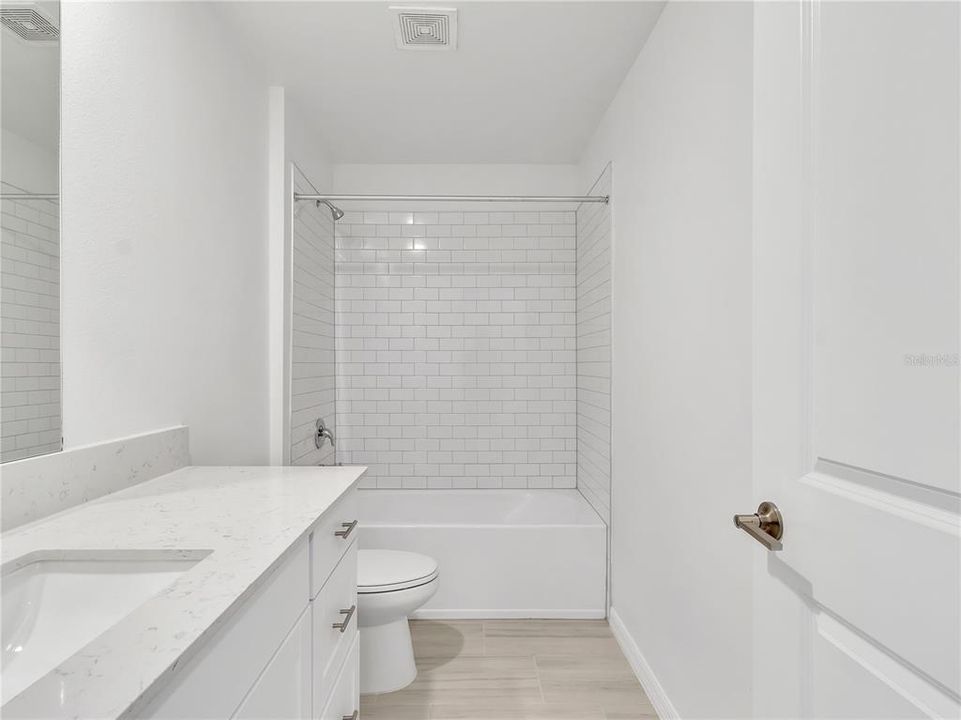 For Rent: $2,750 (4 beds, 2 baths, 1870 Square Feet)