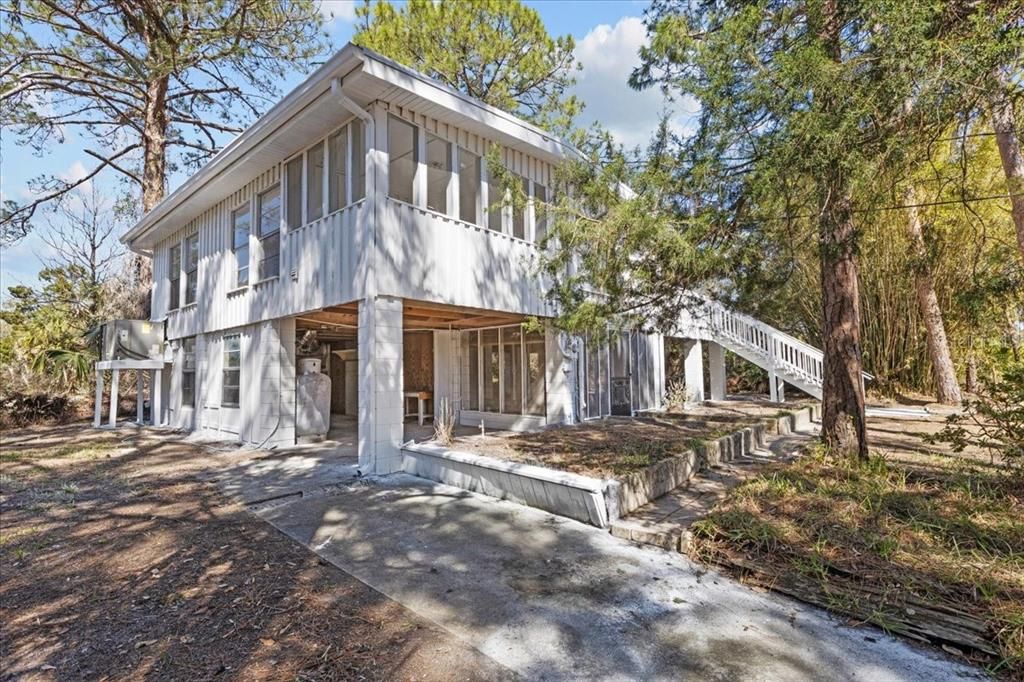 На продажу: $235,000 (2 спален, 2 ванн, 1104 Квадратных фут)