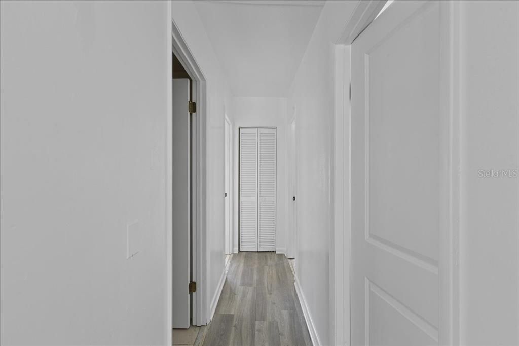 На продажу: $235,000 (2 спален, 2 ванн, 1104 Квадратных фут)