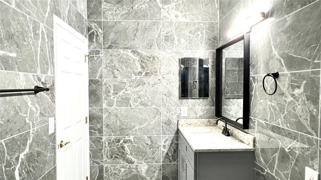 For Sale: $959,999 (6 beds, 4 baths, 3141 Square Feet)