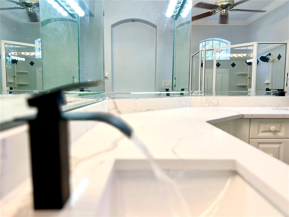 For Sale: $959,999 (6 beds, 4 baths, 3141 Square Feet)