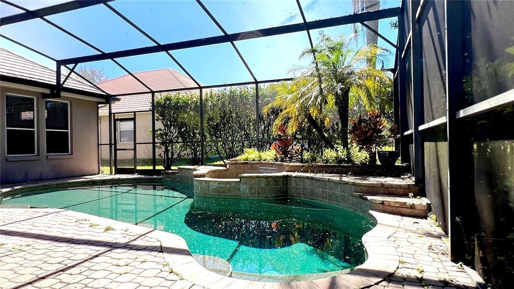 For Sale: $959,999 (6 beds, 4 baths, 3141 Square Feet)