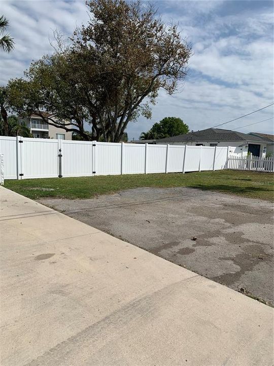 En Venta: $199,900 (0.13 acres)