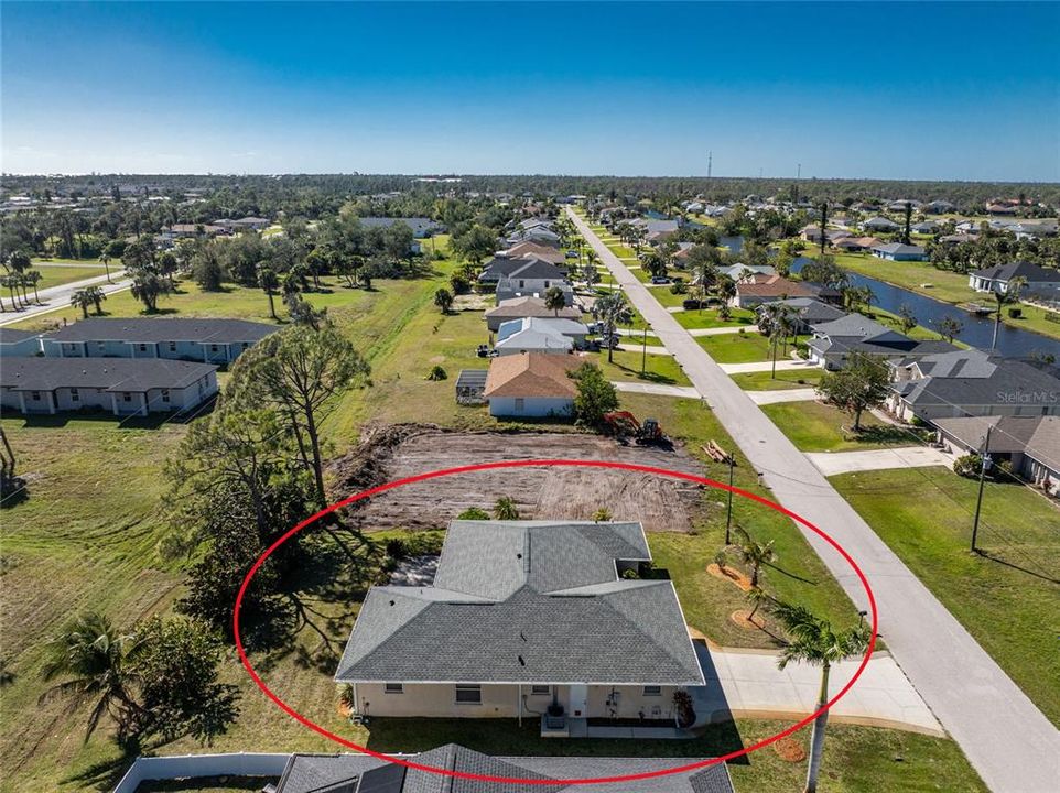 Active With Contract: $249,900 (3 beds, 2 baths, 1610 Square Feet)