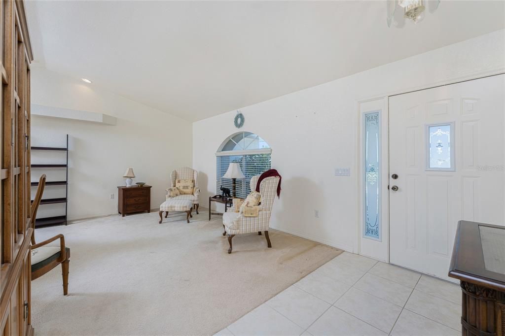 Active With Contract: $249,900 (3 beds, 2 baths, 1610 Square Feet)