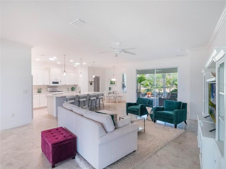 Active With Contract: $499,000 (3 beds, 3 baths, 2399 Square Feet)