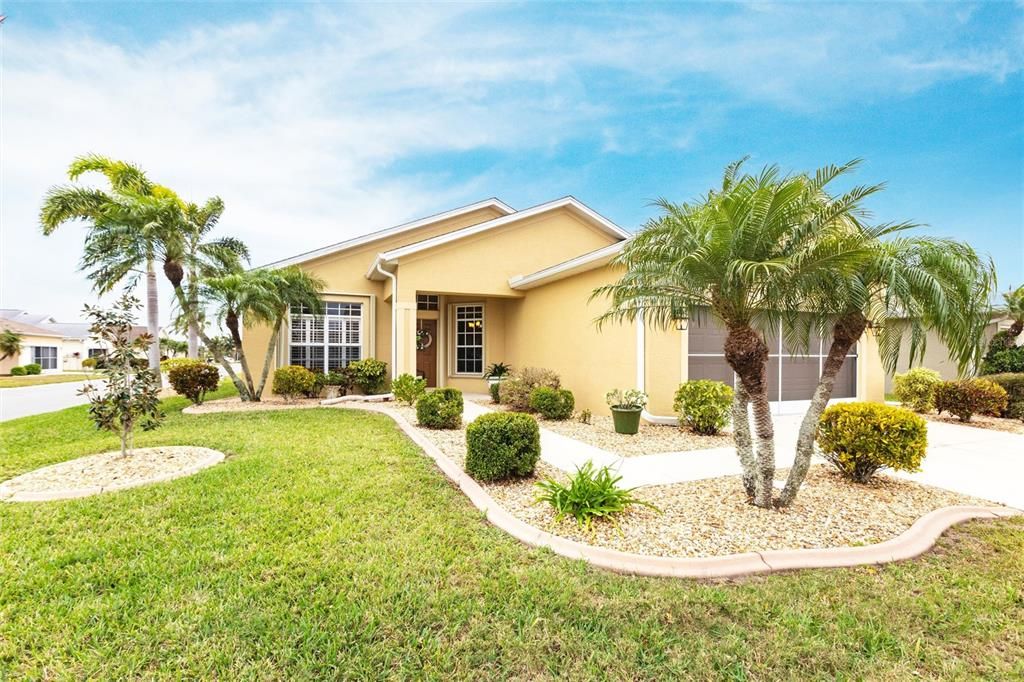 最近售出: $255,000 (2 贝兹, 2 浴室, 1237 平方英尺)