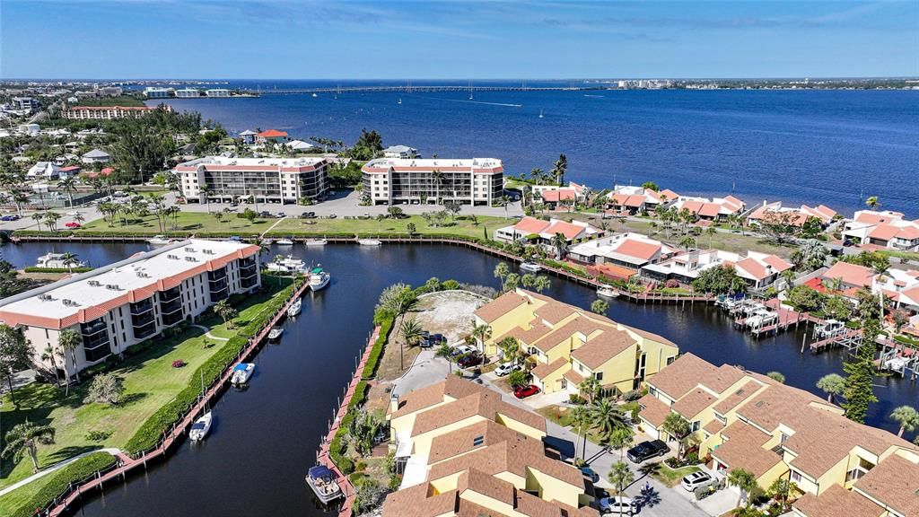 En Venta: $230,000 (3 camas, 2 baños, 1618 Pies cuadrados)