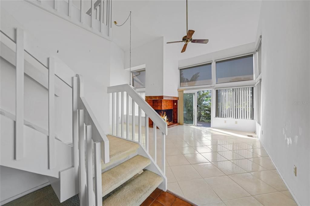 En Venta: $230,000 (3 camas, 2 baños, 1618 Pies cuadrados)