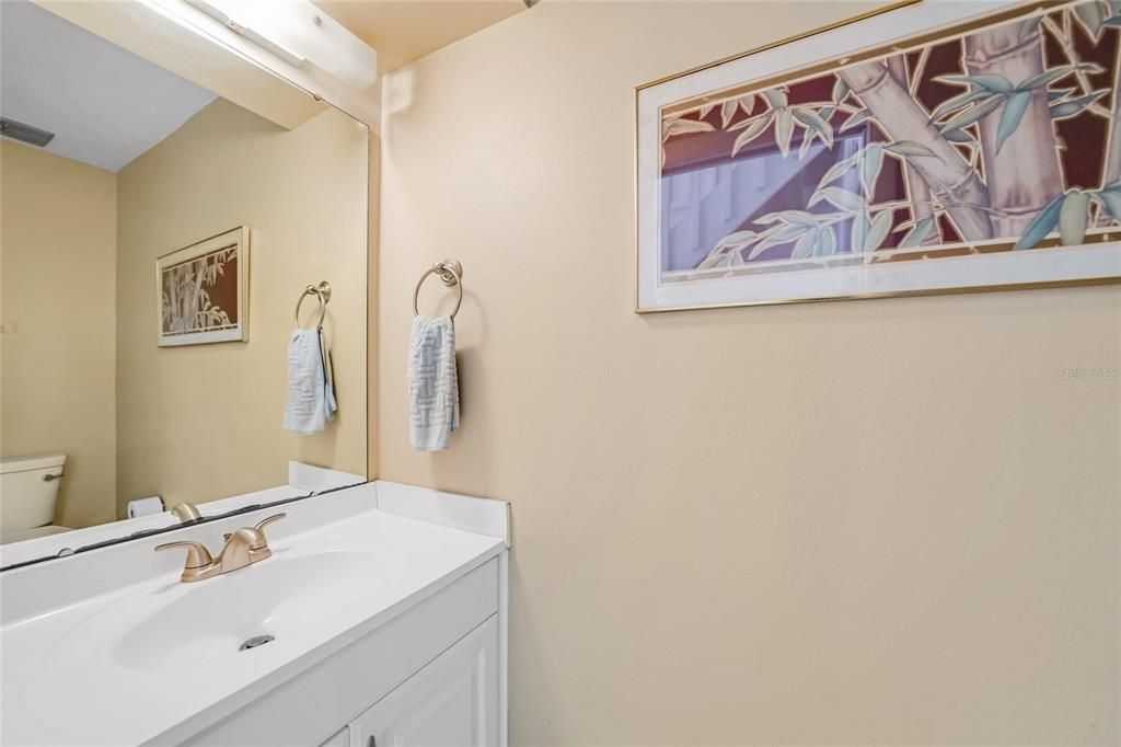 En Venta: $230,000 (3 camas, 2 baños, 1618 Pies cuadrados)