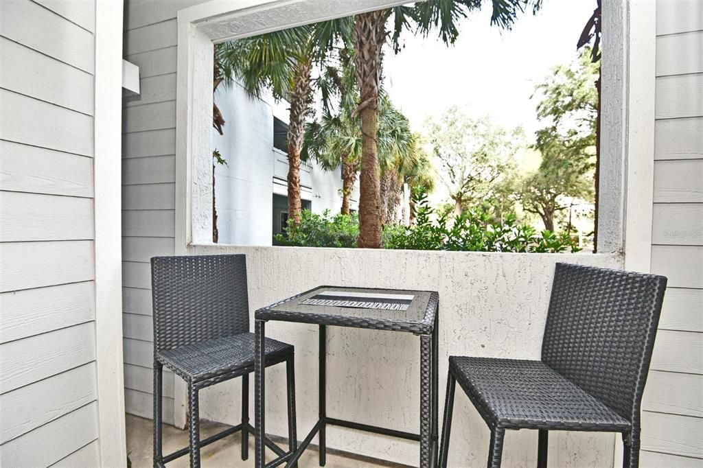 For Sale: $214,900 (1 beds, 1 baths, 685 Square Feet)