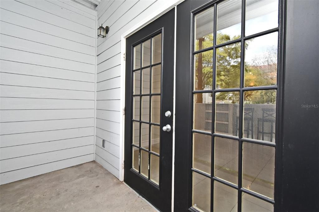 For Sale: $214,900 (1 beds, 1 baths, 685 Square Feet)