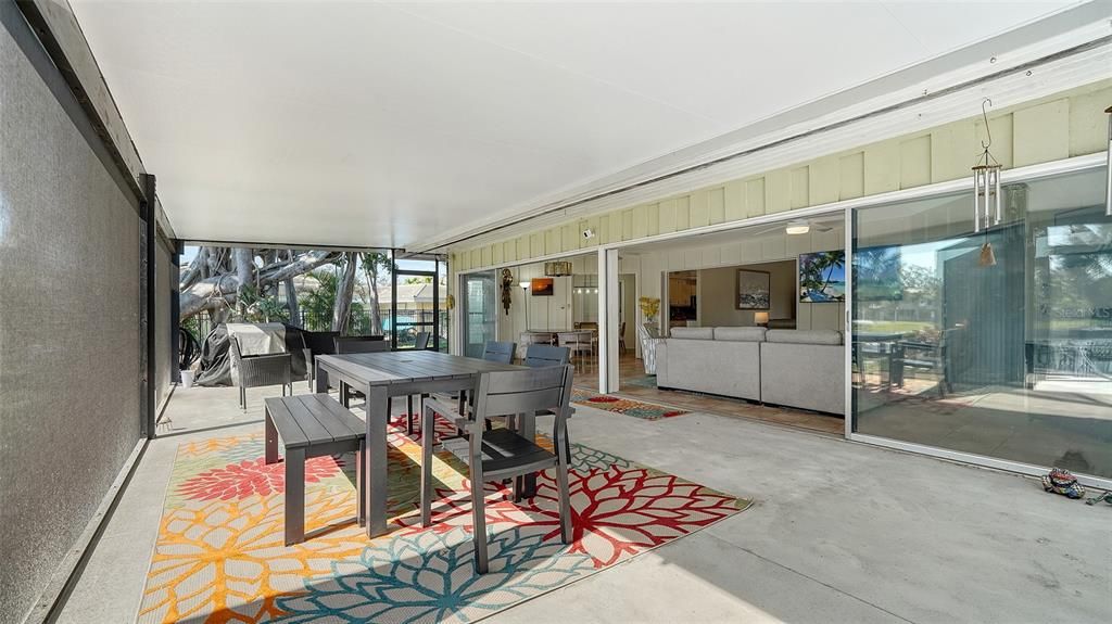 Active With Contract: $3,500 (3 beds, 3 baths, 2001 Square Feet)