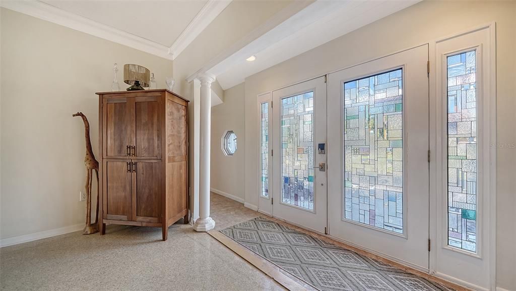 Active With Contract: $3,500 (3 beds, 3 baths, 2001 Square Feet)