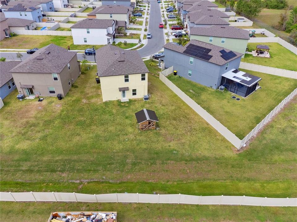 Под контрактом: $334,000 (5 спален, 2 ванн, 2215 Квадратных фут)