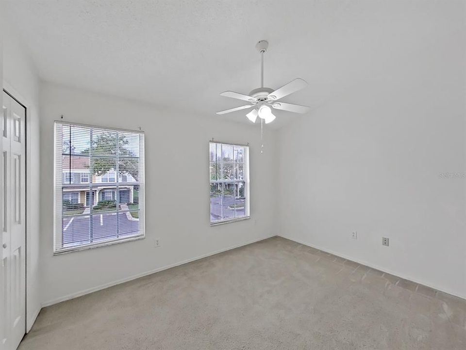 Active With Contract: $199,000 (2 beds, 2 baths, 1184 Square Feet)