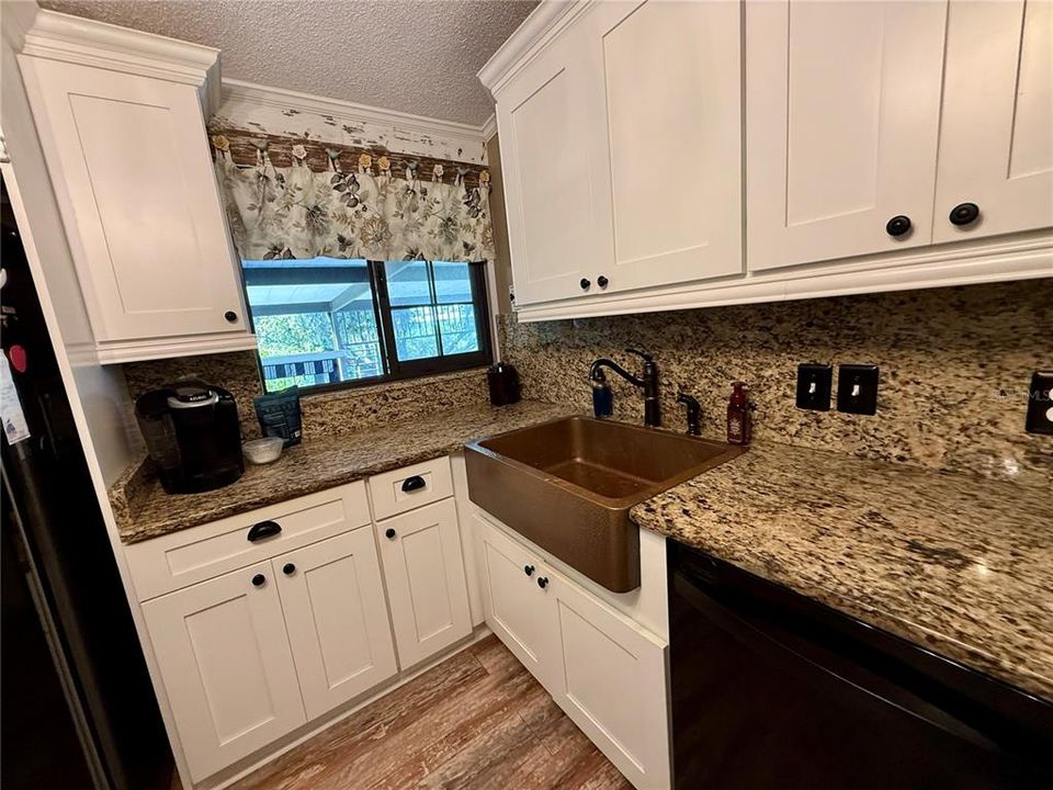 Active With Contract: $208,550 (2 beds, 2 baths, 1586 Square Feet)