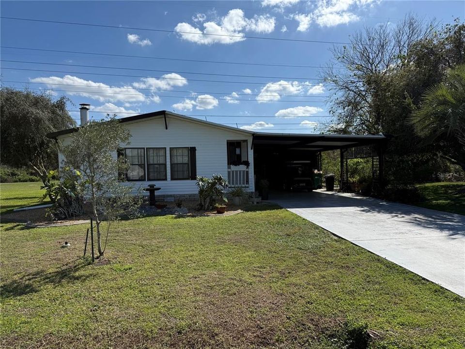 Active With Contract: $208,550 (2 beds, 2 baths, 1586 Square Feet)