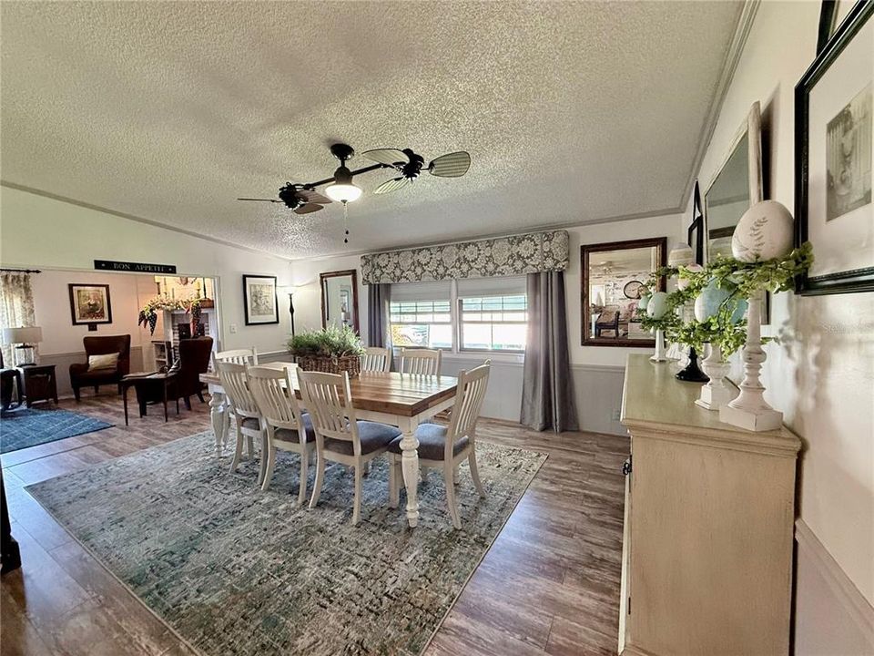 Active With Contract: $208,550 (2 beds, 2 baths, 1586 Square Feet)