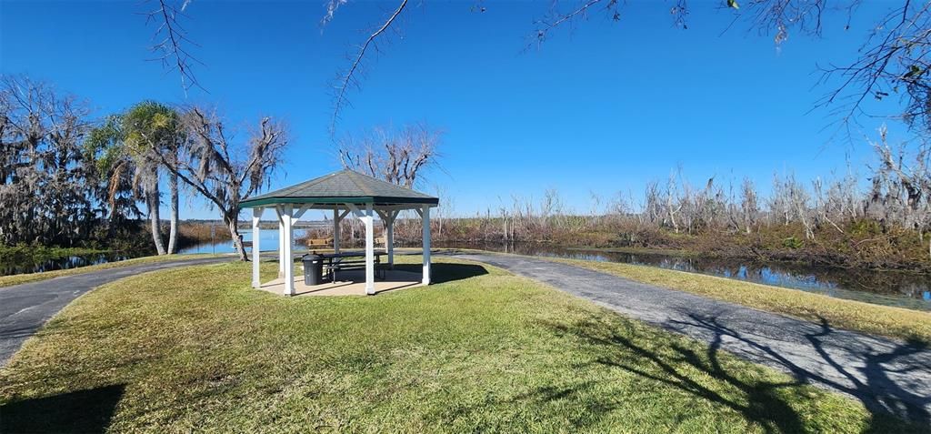 Active With Contract: $208,550 (2 beds, 2 baths, 1586 Square Feet)