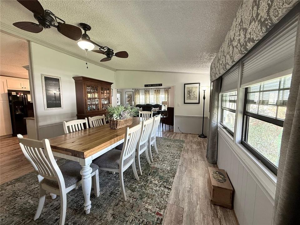 Active With Contract: $208,550 (2 beds, 2 baths, 1586 Square Feet)