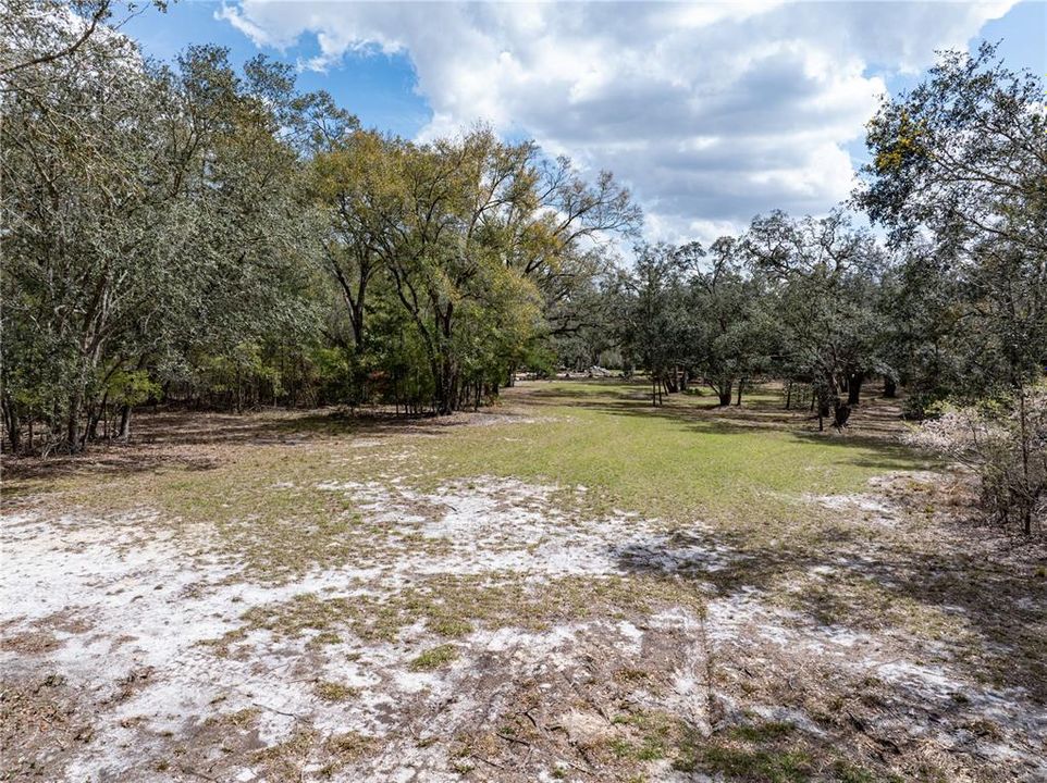 For Sale: $895,000 (1 beds, 1 baths, 400 Square Feet)