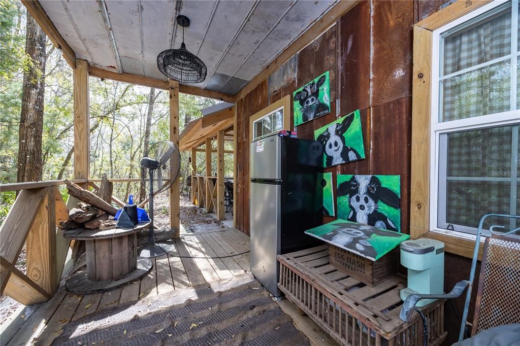 For Sale: $895,000 (1 beds, 1 baths, 400 Square Feet)