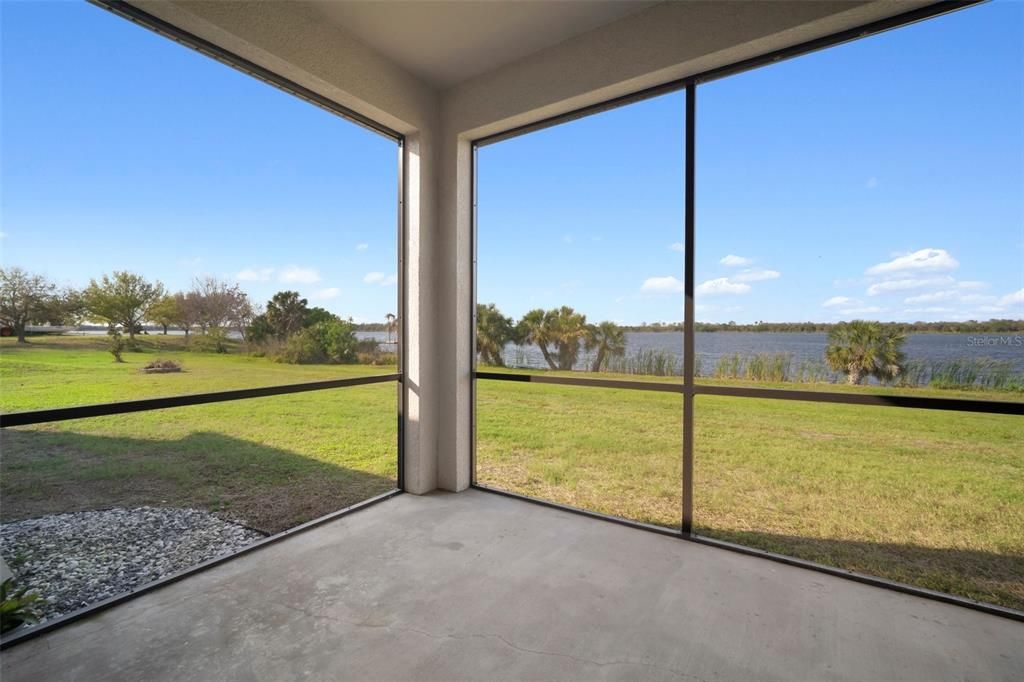 合同活跃: $999,995 (5 贝兹, 4 浴室, 3422 平方英尺)