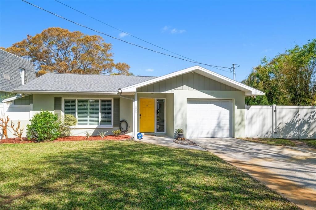 最近售出: $499,000 (2 贝兹, 2 浴室, 1207 平方英尺)