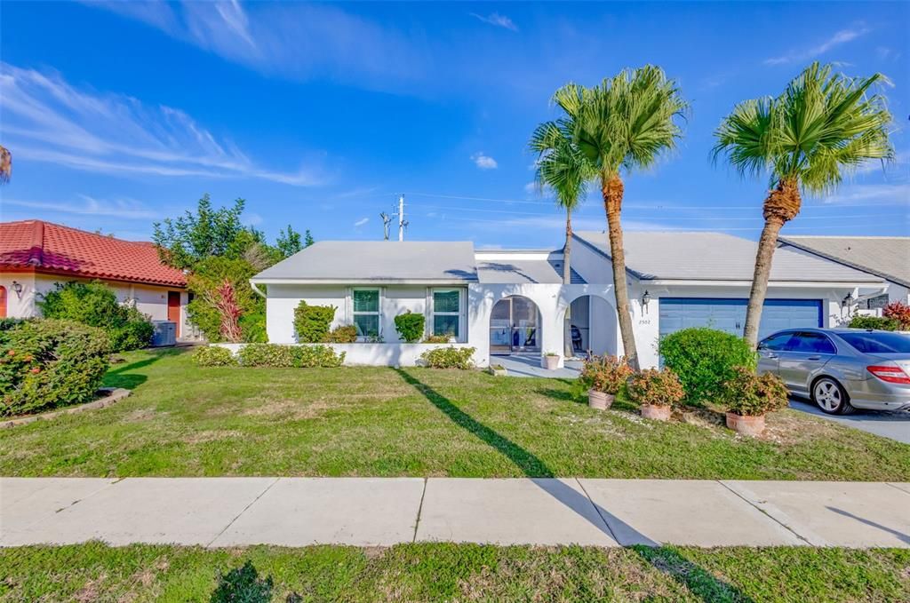 For Sale: $575,000 (3 beds, 2 baths, 2226 Square Feet)