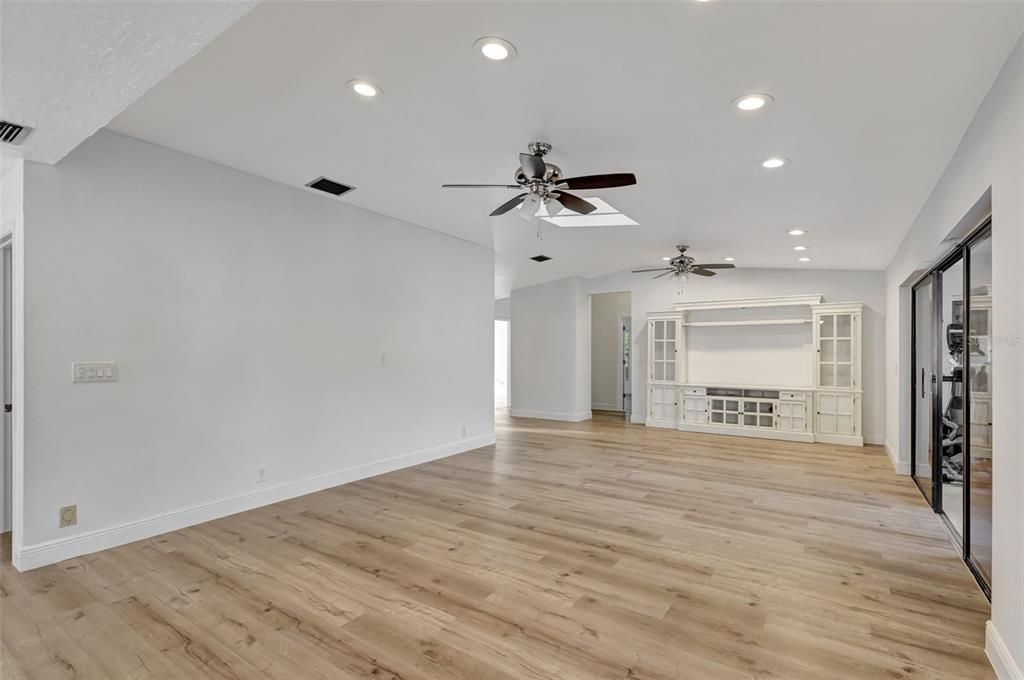 For Sale: $575,000 (3 beds, 2 baths, 2226 Square Feet)