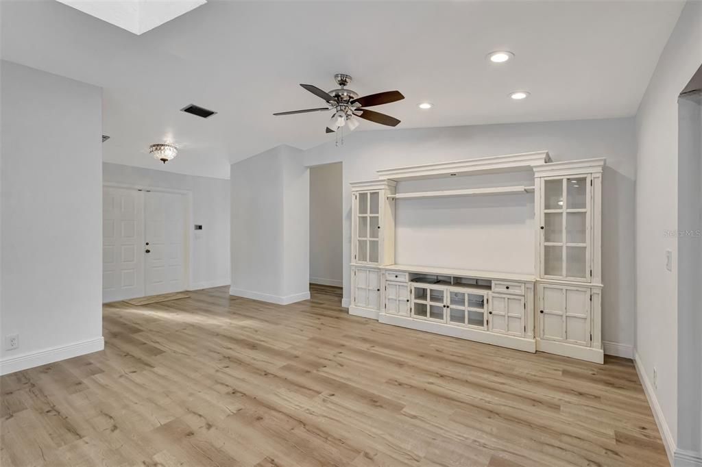 For Sale: $575,000 (3 beds, 2 baths, 2226 Square Feet)