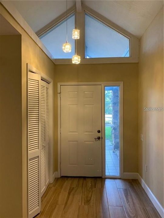 For Rent: $3,350 (4 beds, 3 baths, 2700 Square Feet)