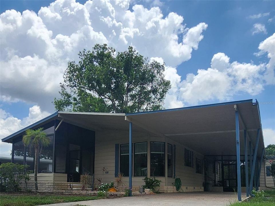 For Sale: $129,450 (2 beds, 2 baths, 1342 Square Feet)