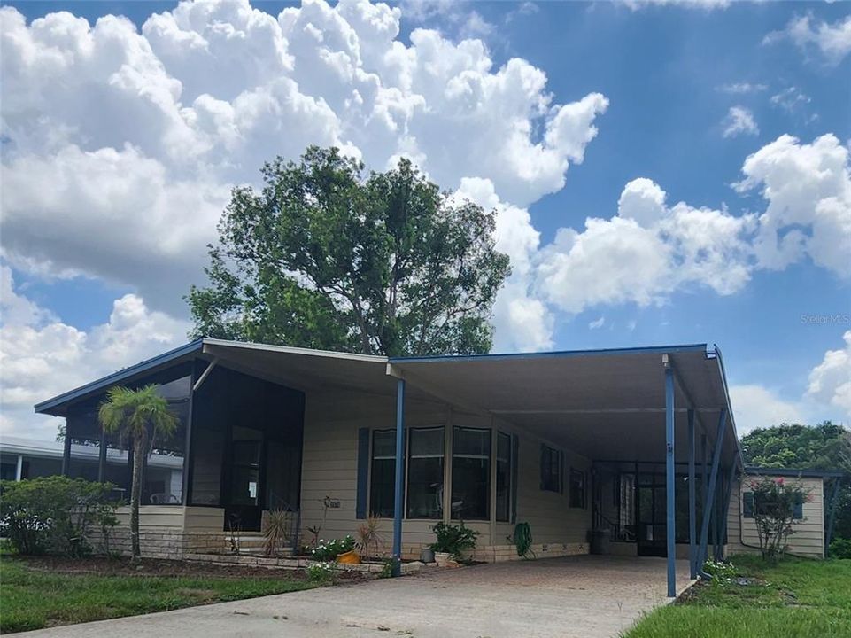 For Sale: $129,450 (2 beds, 2 baths, 1342 Square Feet)