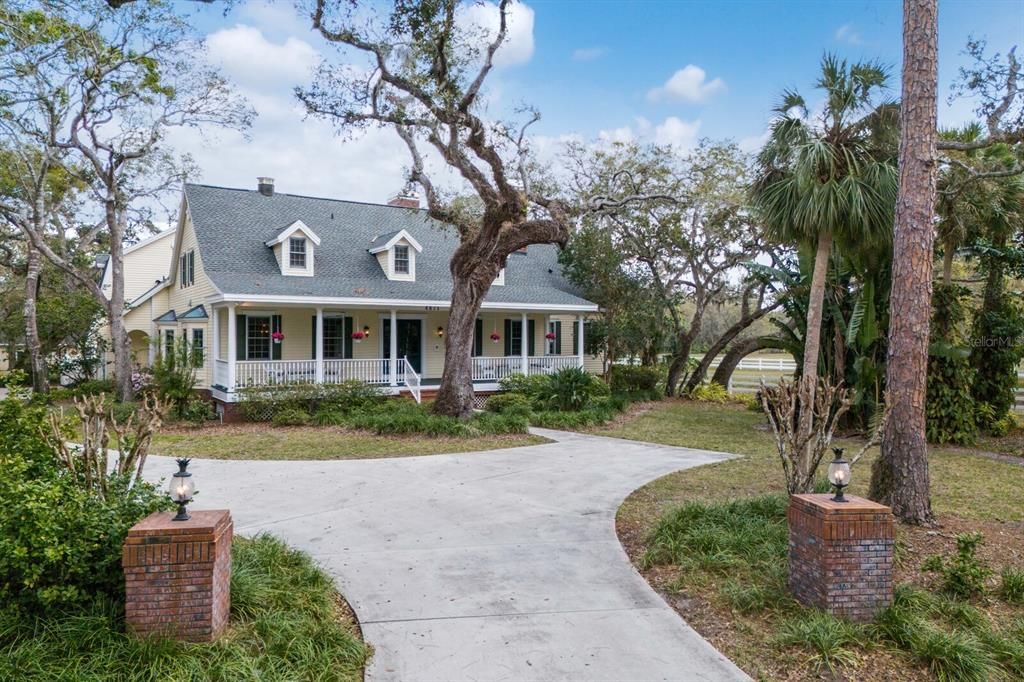 Recently Sold: $1,700,000 (4 beds, 4 baths, 5163 Square Feet)