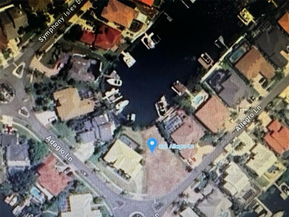 For Sale: $495,000 (0.24 acres)